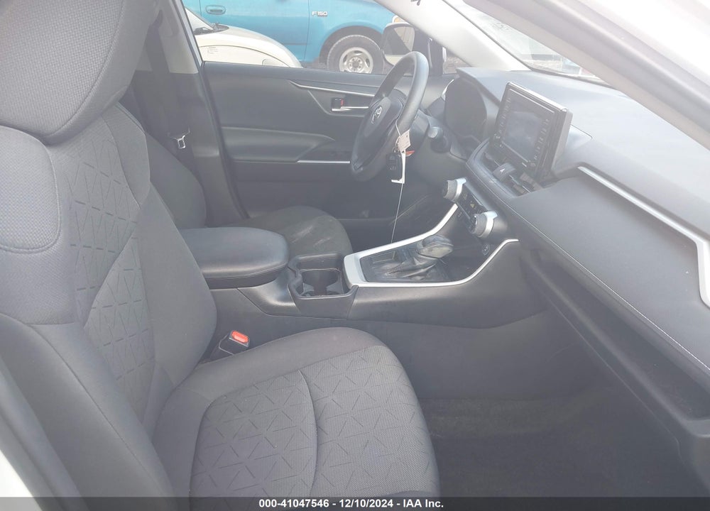 2021 TOYOTA RAV4 XLE VIN: 2T3W1RFV7MC161608