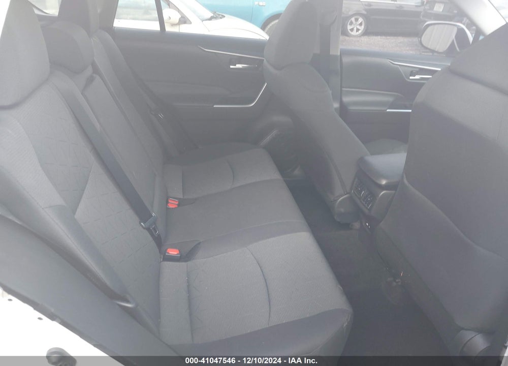 2021 TOYOTA RAV4 XLE VIN: 2T3W1RFV7MC161608