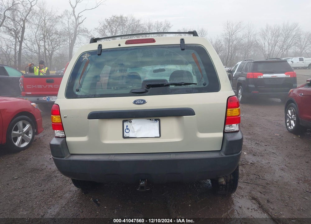 2003 FORD ESCAPE XLS VIN: 1FMYU92103KC75051