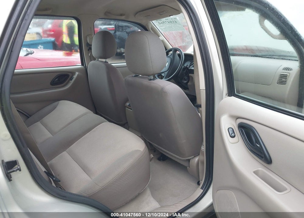 2003 FORD ESCAPE XLS VIN: 1FMYU92103KC75051