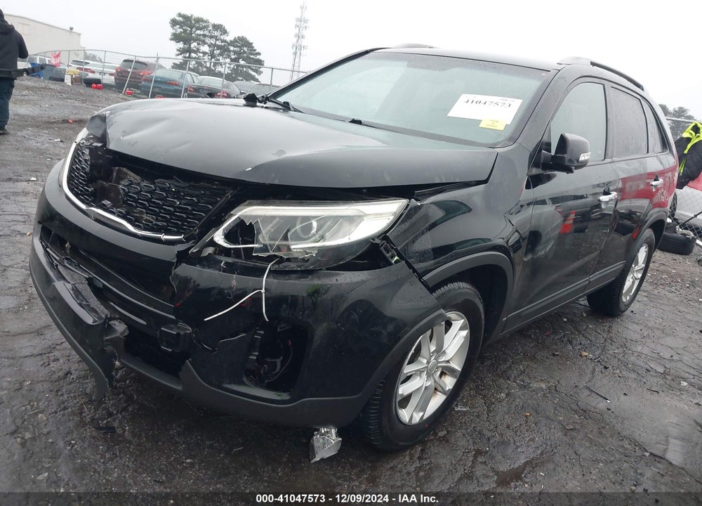 2015 KIA SORENTO LX VIN: 5XYKT3A63FG634894