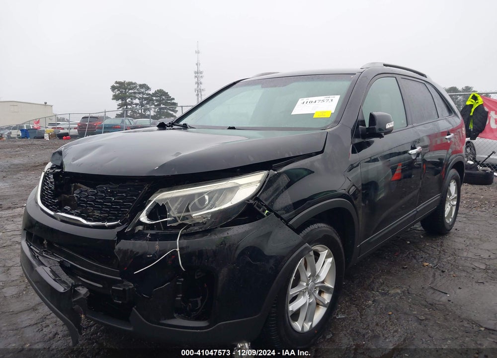 2015 KIA SORENTO LX VIN: 5XYKT3A63FG634894