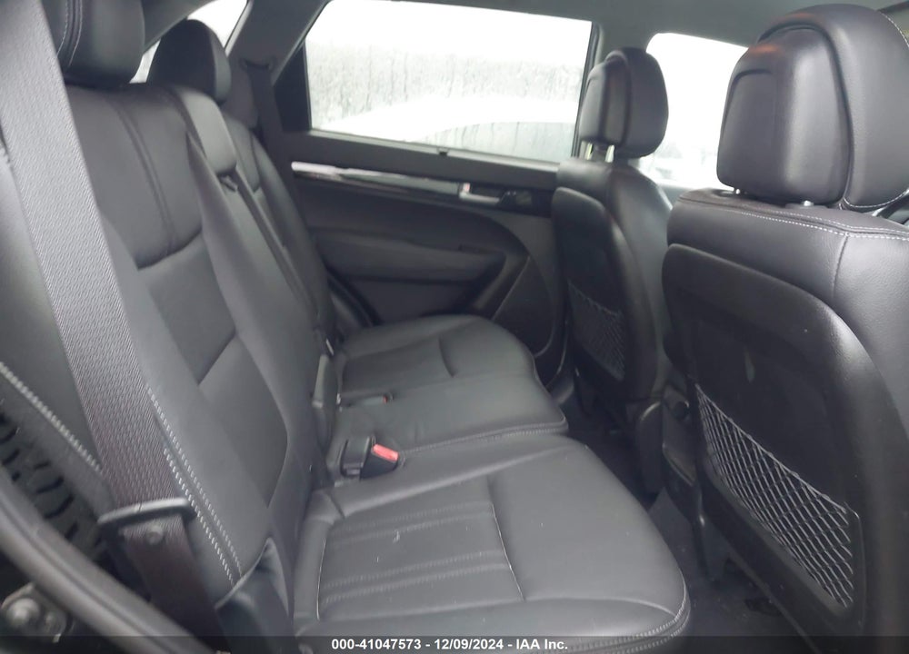 2015 KIA SORENTO LX VIN: 5XYKT3A63FG634894