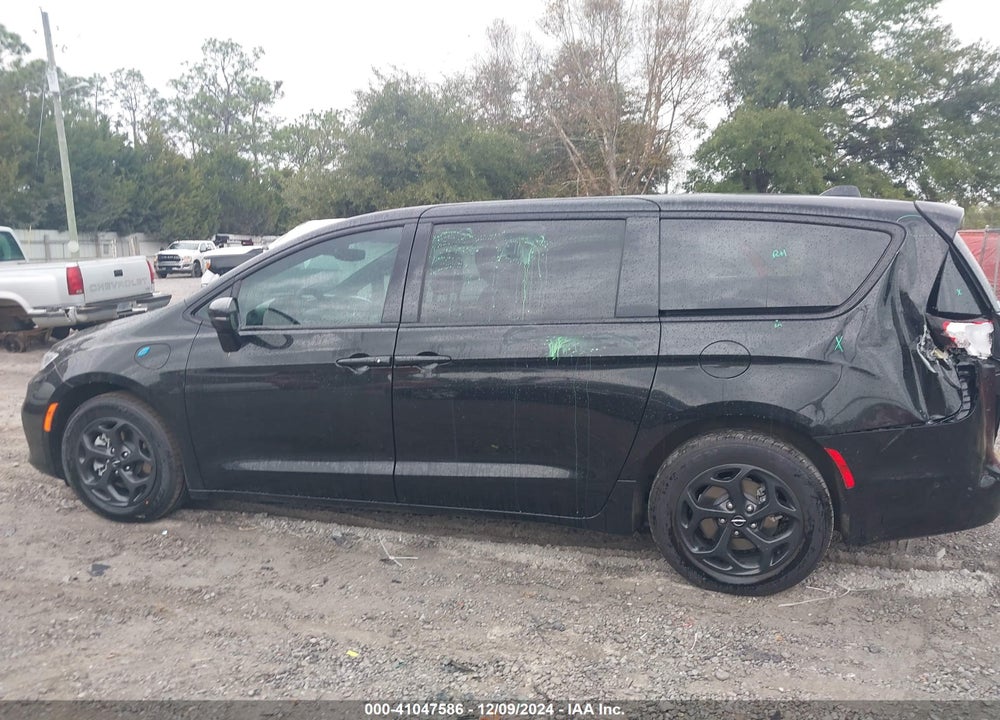 2022 CHRYSLER PACIFICA HYBRID LIMITED VIN: 2C4RC1S72NR227458