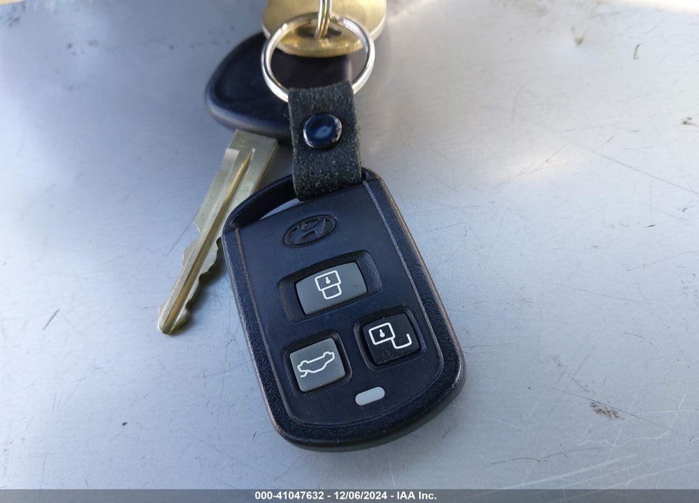 2004 HYUNDAI SONATA GLS/LX VIN: KMHWF35H44A941164