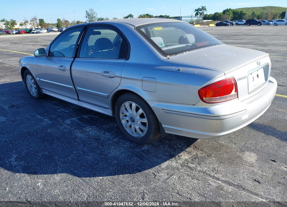 2004 HYUNDAI SONATA GLS/LX VIN: KMHWF35H44A941164