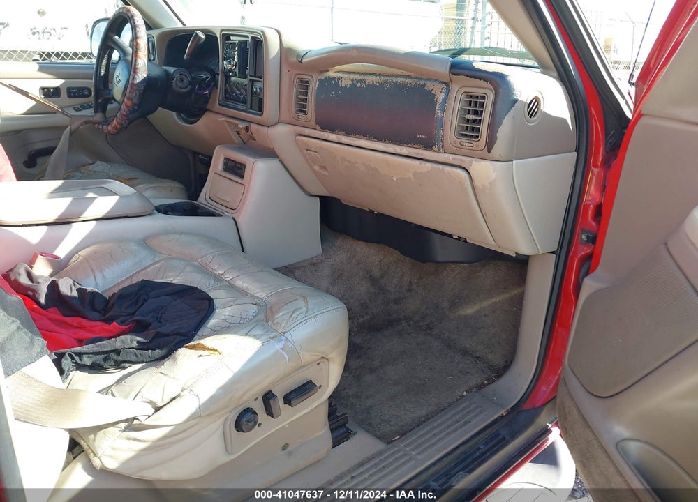 2002 CHEVROLET TAHOE LT VIN: 1GNEC13Z92R171770