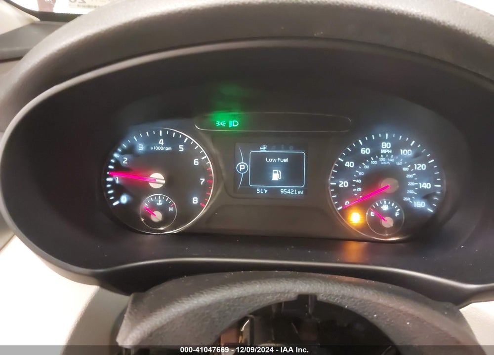 2016 KIA SORENTO 2.4L LX VIN: 5XYPGDA32GG099189