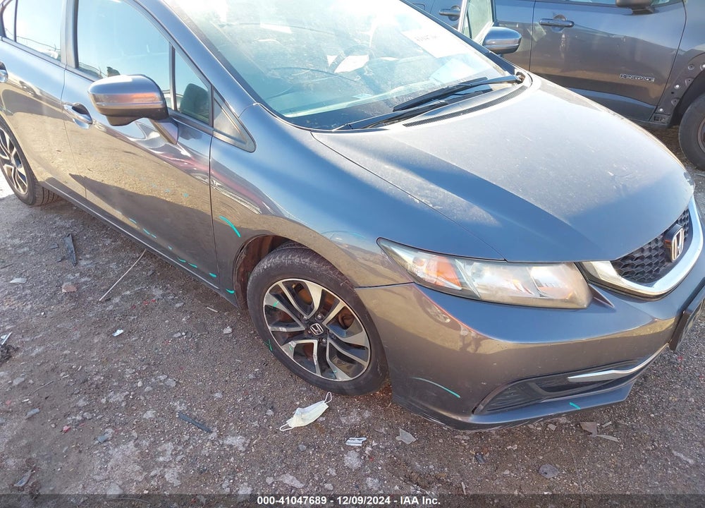 2014 HONDA CIVIC VIN: 19XFB2F82EE014753