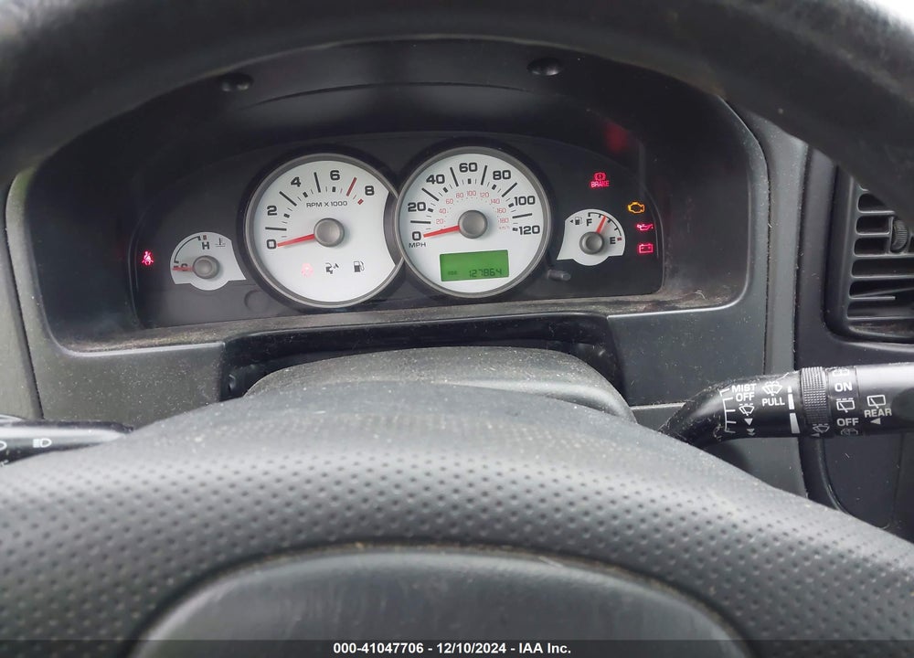 2005 FORD ESCAPE XLS VIN: 1FMYU02Z55KB25134