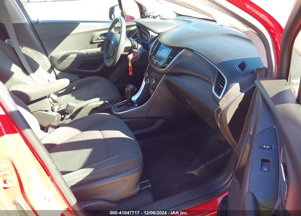 2020 CHEVROLET TRAX FWD LS VIN: KL7CJKSB2LB340549