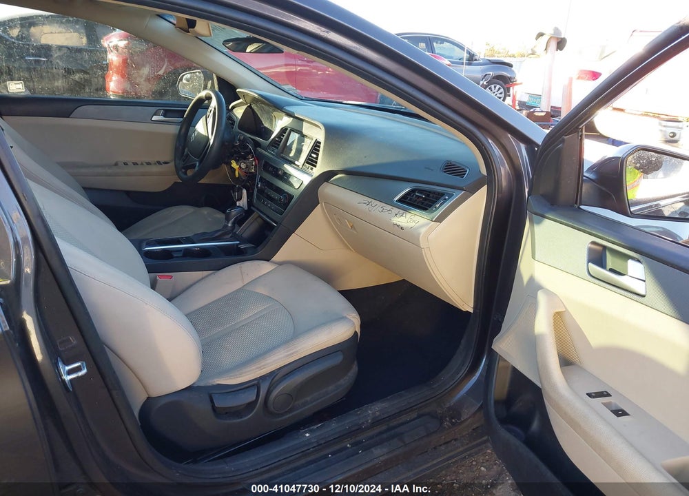 2017 HYUNDAI SONATA VIN: 5NPE24AF8HH515191