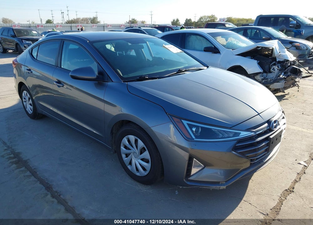 2019 HYUNDAI ELANTRA SE VIN: 5NPD74LFXKH472054