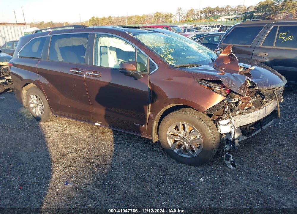 2021 TOYOTA SIENNA XLE VIN: 5TDYSKFCXMS036212