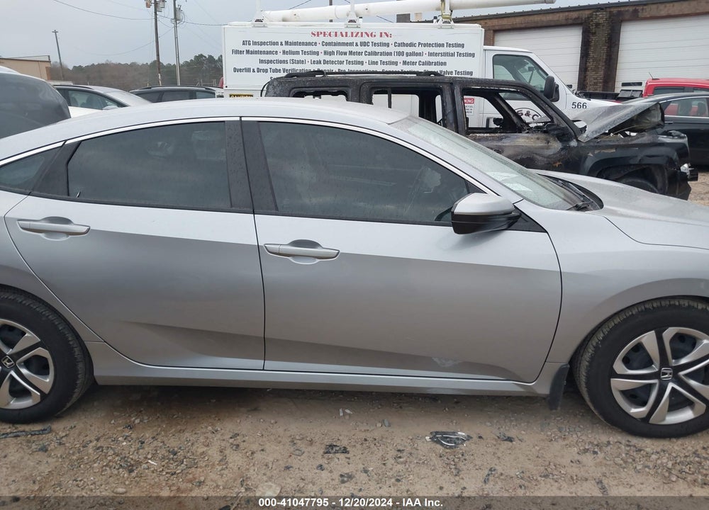 2018 HONDA CIVIC LX VIN: 2HGFC2F53JH541199