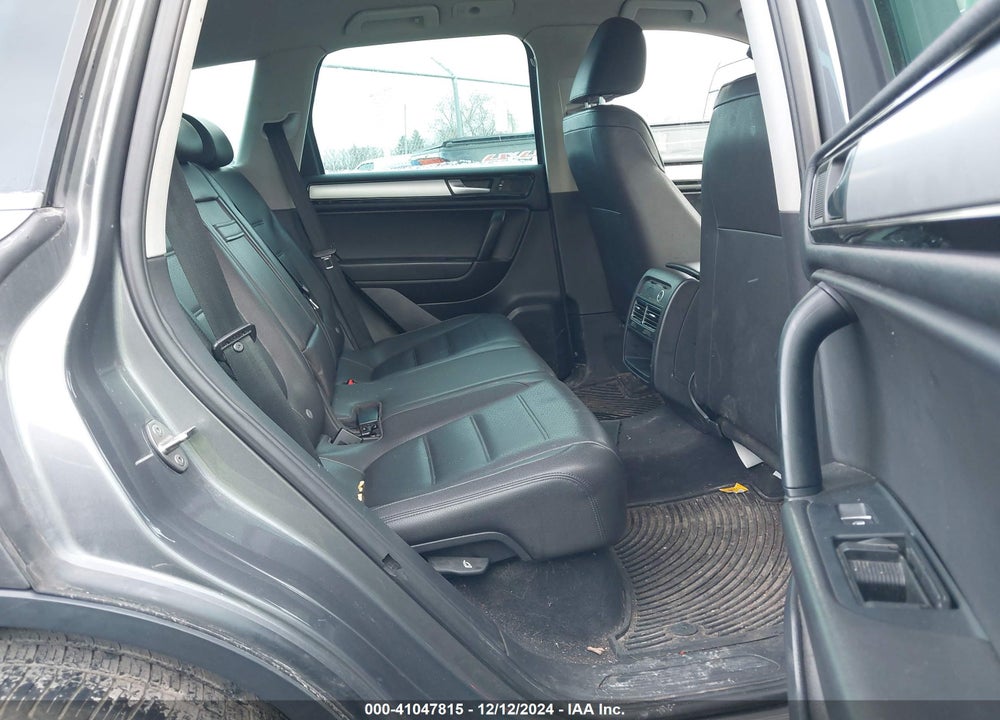 2012 VOLKSWAGEN TOUAREG TDI SPORT VIN: WVGFK9BPXCD002382
