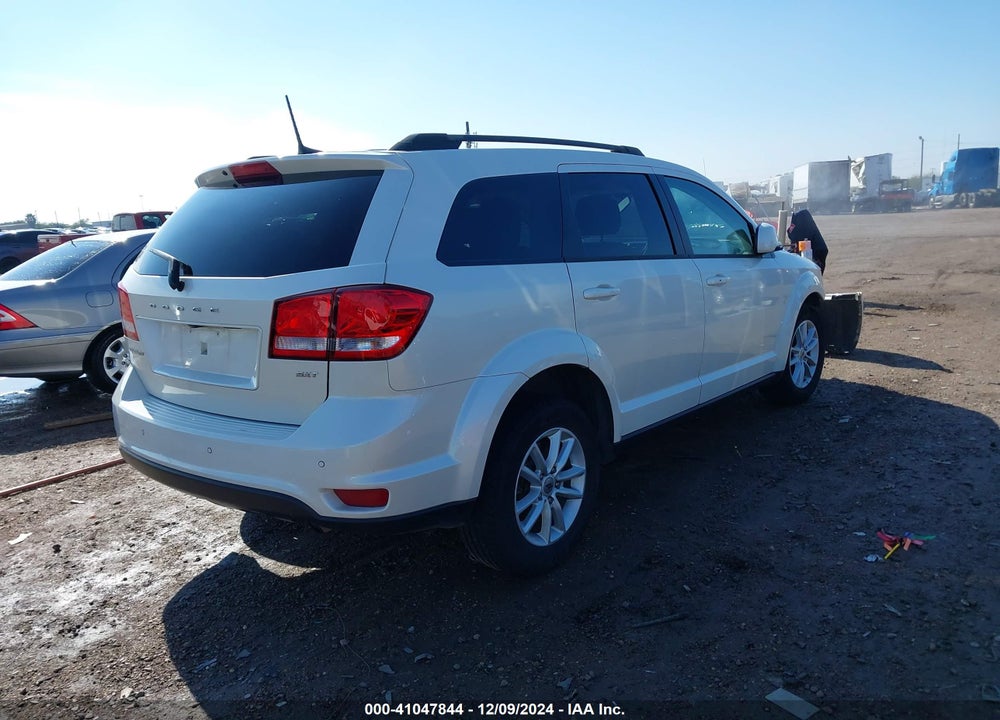 2018 DODGE JOURNEY SXT VIN: 3C4PDCBB7JT500972