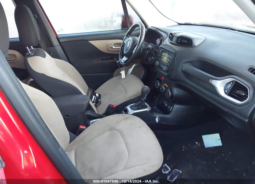 2016 JEEP RENEGADE LATITUDE VIN: ZACCJABT7GPE29034