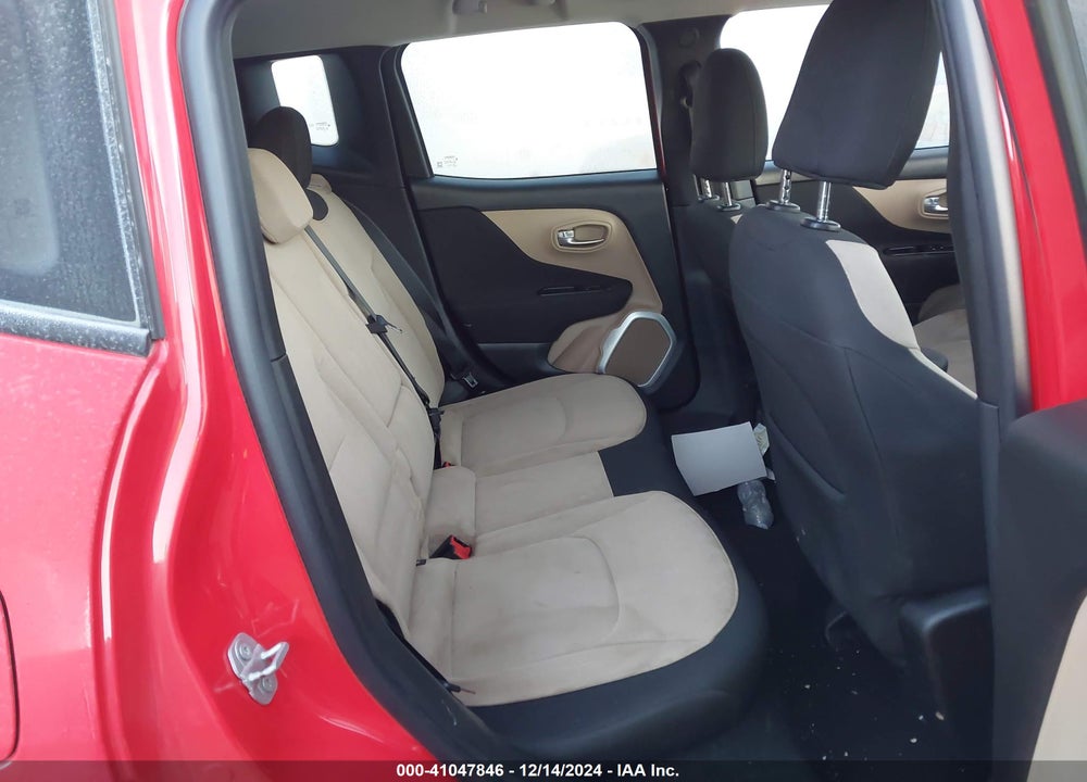 2016 JEEP RENEGADE LATITUDE VIN: ZACCJABT7GPE29034