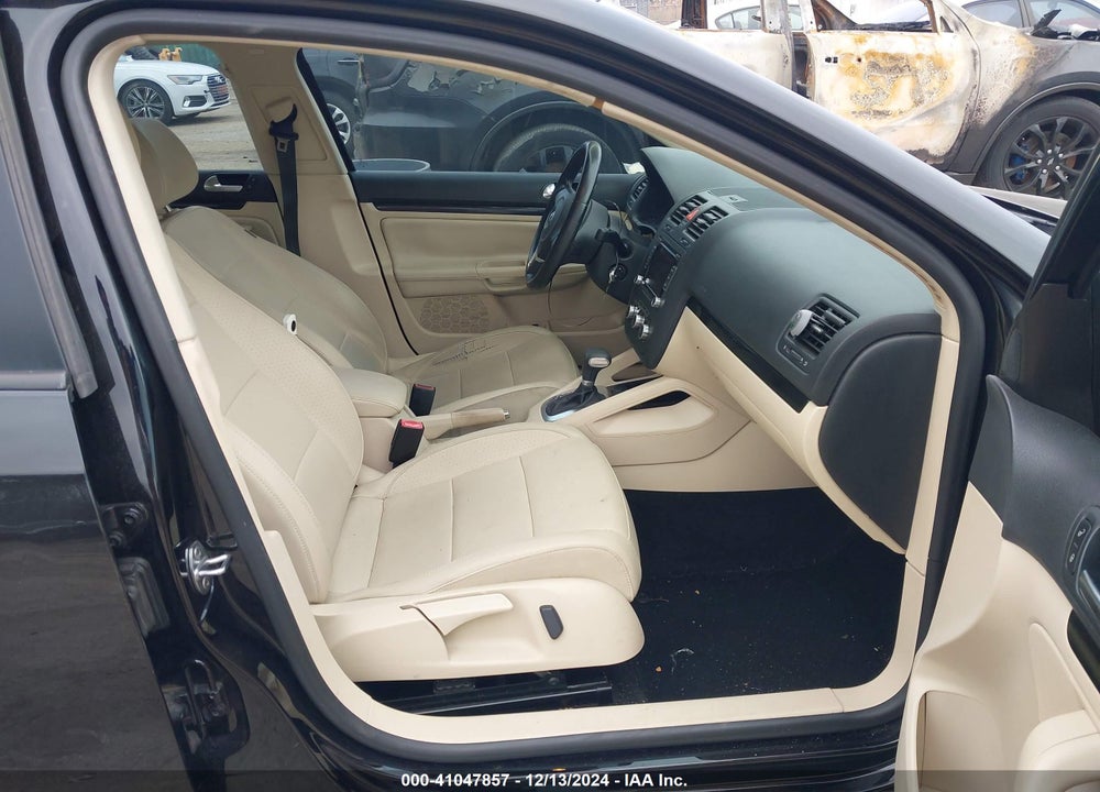2010 VOLKSWAGEN JETTA WOLFSBURG EDITION VIN: 3VWRJ7AJ4AM075459