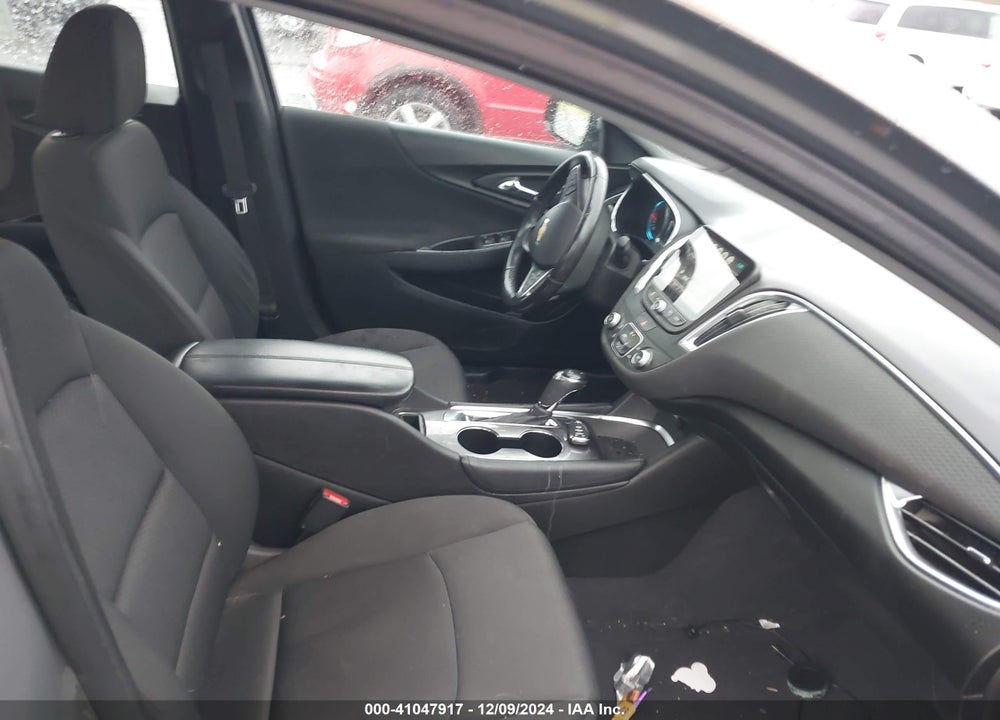 2018 CHEVROLET MALIBU LT VIN: 1G1ZD5ST4JF230129