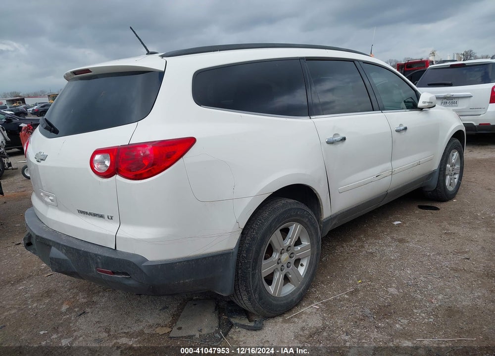 2011 CHEVROLET TRAVERSE 1LT VIN: 1GNKRGED3BJ196474