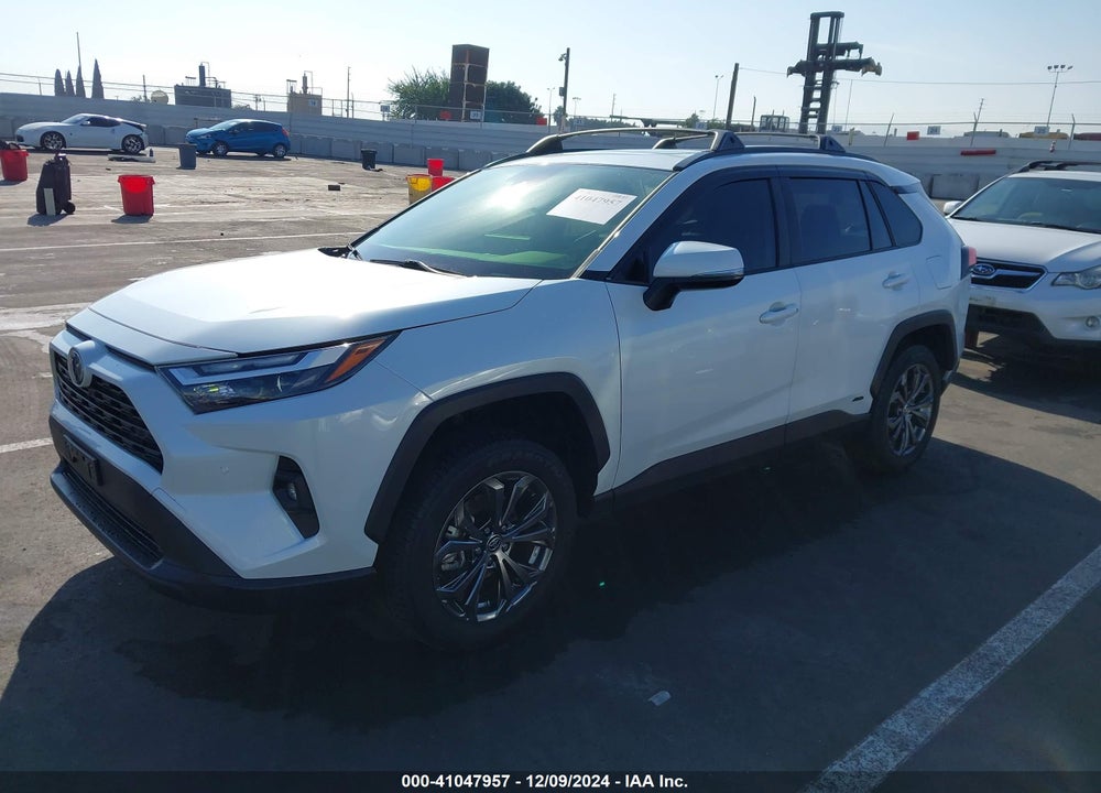2024 TOYOTA RAV4 HYBRID XLE PREMIUM VIN: JTMB6RFV1RD550375