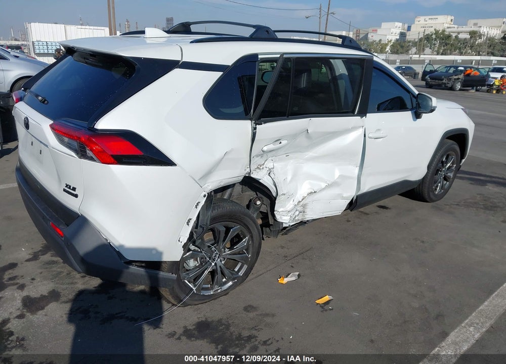 2024 TOYOTA RAV4 HYBRID XLE PREMIUM VIN: JTMB6RFV1RD550375