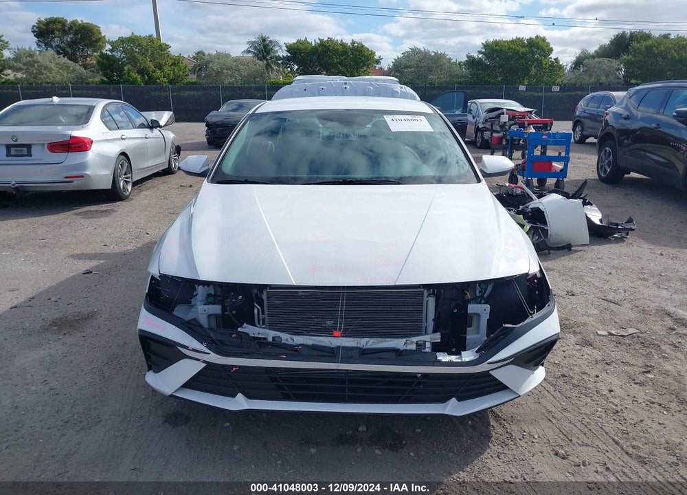 2024 HYUNDAI ELANTRA SEL VIN: KMHLM4DG5RU706303