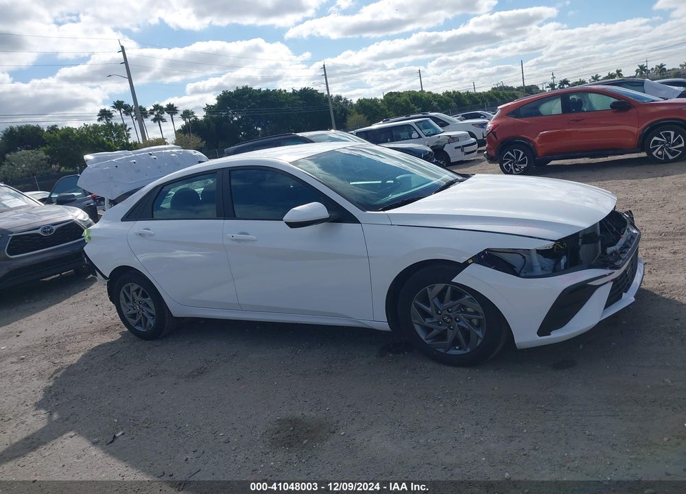 2024 HYUNDAI ELANTRA SEL VIN: KMHLM4DG5RU706303