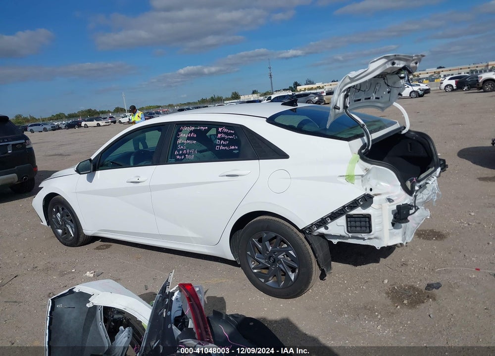 2024 HYUNDAI ELANTRA SEL VIN: KMHLM4DG5RU706303
