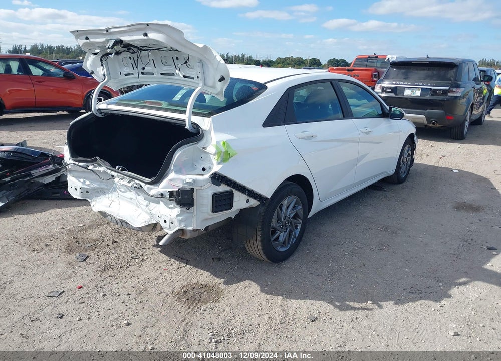 2024 HYUNDAI ELANTRA SEL VIN: KMHLM4DG5RU706303