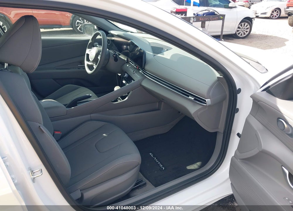2024 HYUNDAI ELANTRA SEL VIN: KMHLM4DG5RU706303