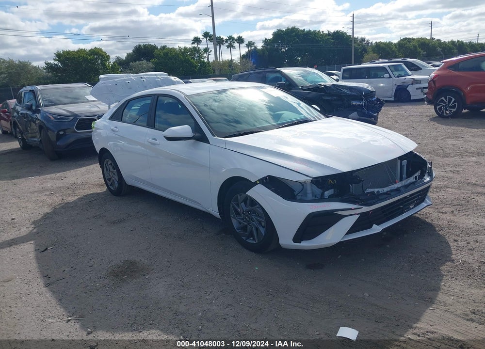 2024 HYUNDAI ELANTRA SEL VIN: KMHLM4DG5RU706303