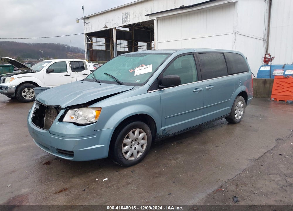 2009 CHRYSLER TOWN & COUNTRY LX VIN: 2A8HR44E29R652443