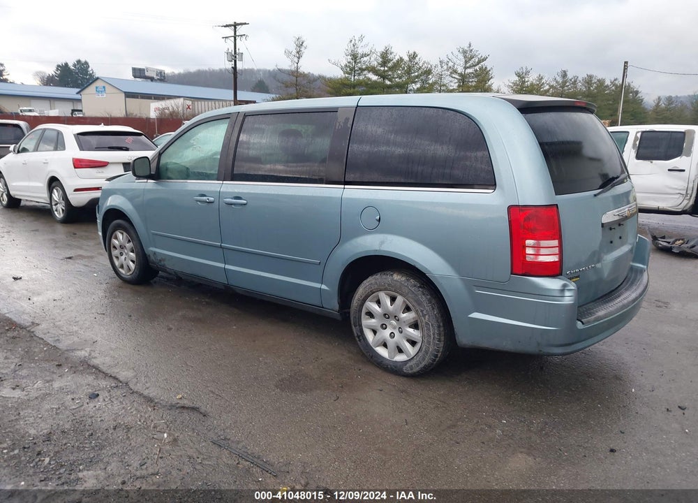 2009 CHRYSLER TOWN & COUNTRY LX VIN: 2A8HR44E29R652443
