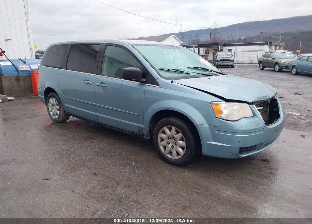 2009 CHRYSLER TOWN & COUNTRY LX VIN: 2A8HR44E29R652443