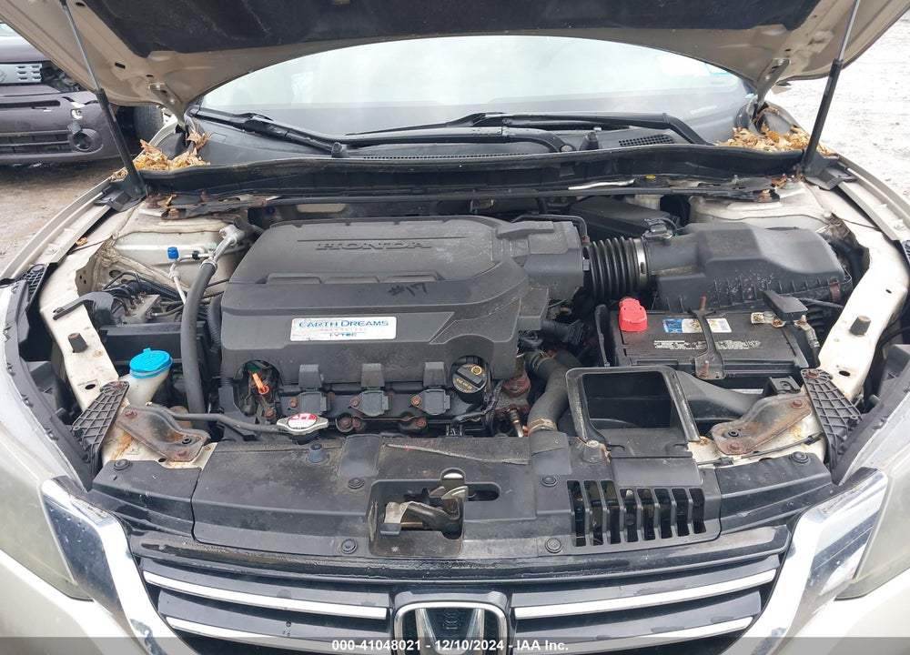 2014 HONDA ACCORD VIN: 1HGCR3F83EA024054