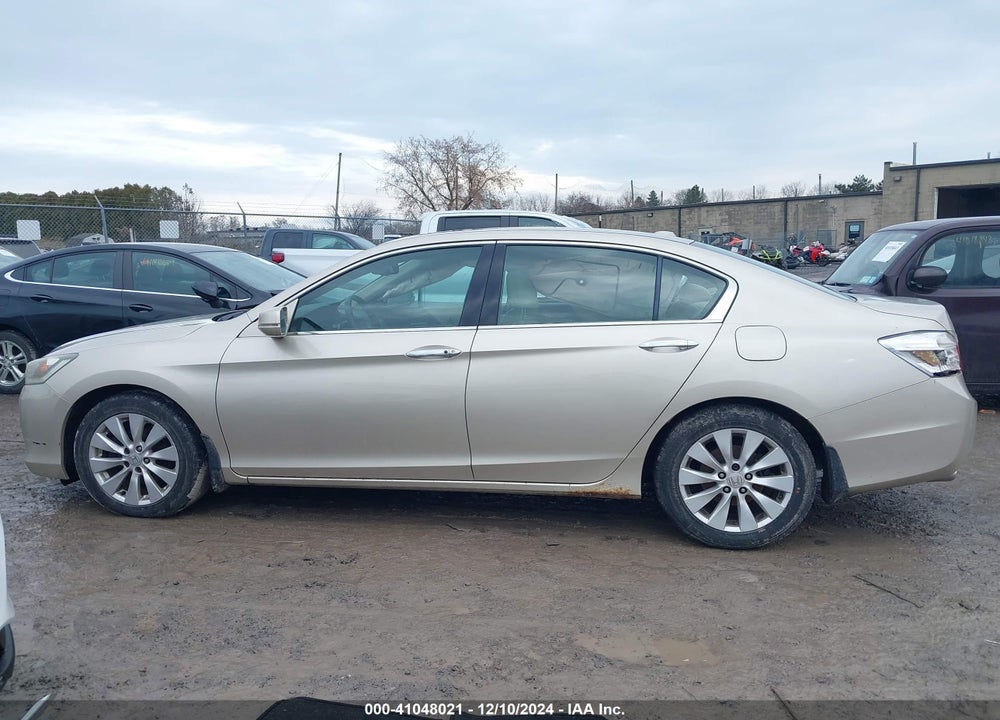 2014 HONDA ACCORD VIN: 1HGCR3F83EA024054