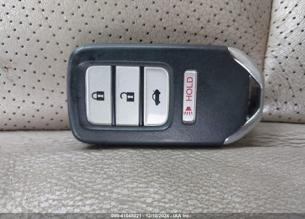 2014 HONDA ACCORD VIN: 1HGCR3F83EA024054
