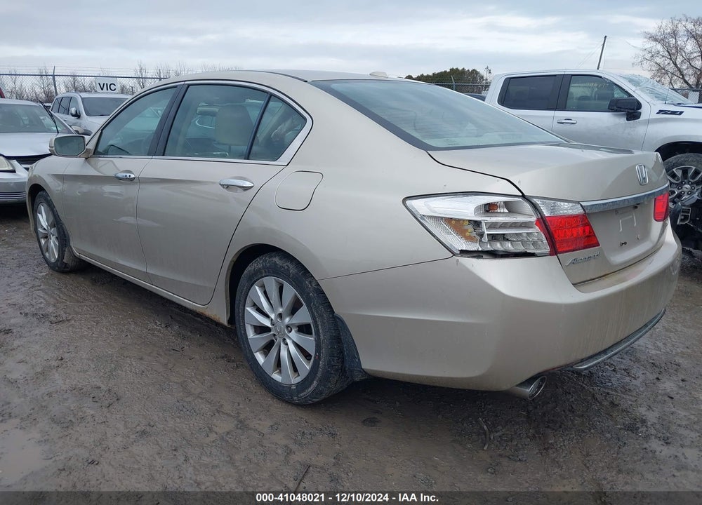 2014 HONDA ACCORD VIN: 1HGCR3F83EA024054