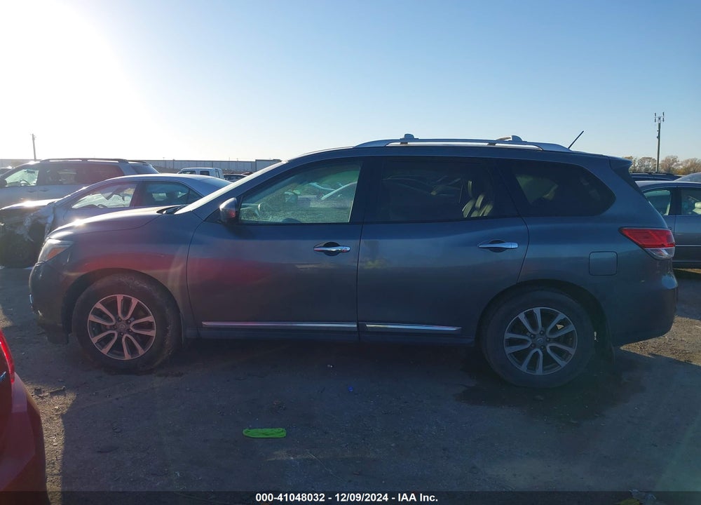 2015 NISSAN PATHFINDER SL VIN: 5N1AR2MN8FC717115