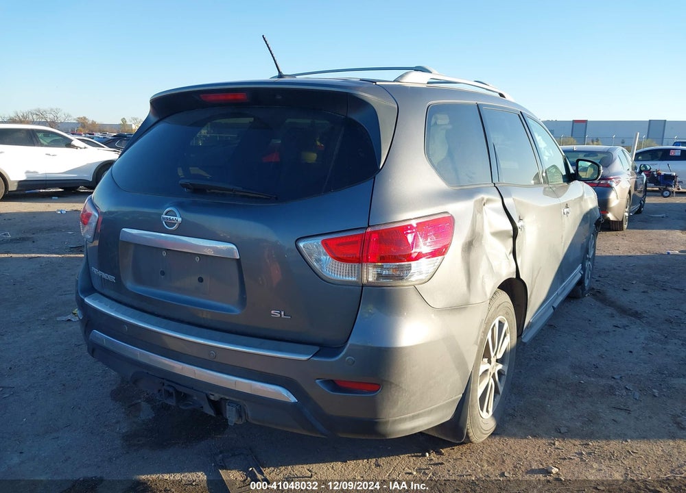 2015 NISSAN PATHFINDER SL VIN: 5N1AR2MN8FC717115