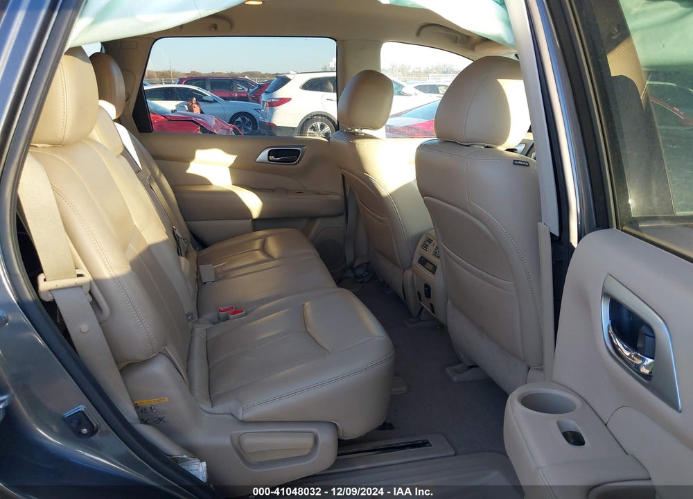 2015 NISSAN PATHFINDER SL VIN: 5N1AR2MN8FC717115