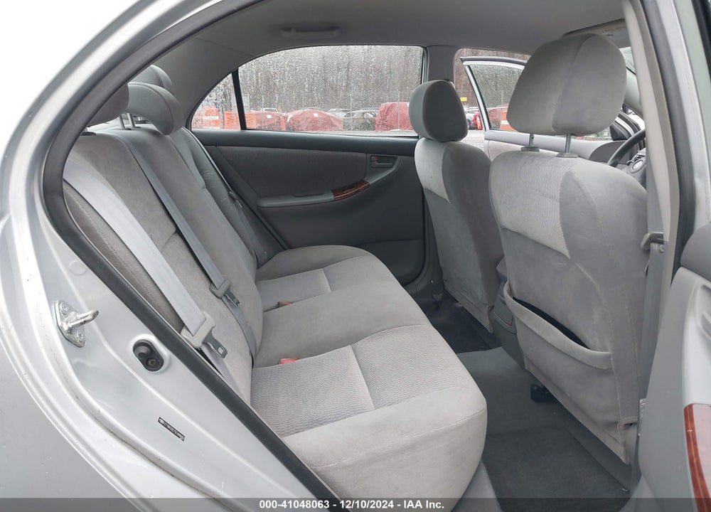 2005 TOYOTA COROLLA LE VIN: 2T1BR32E75C488482