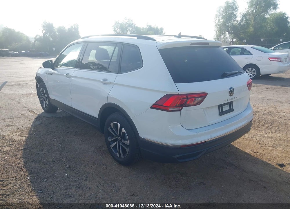 2024 VOLKSWAGEN TIGUAN VIN: 3VVRB7AX1RM080118