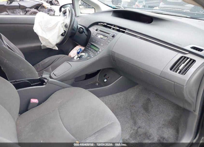 2011 TOYOTA PRIUS TWO VIN: JTDKN3DU9B0279153