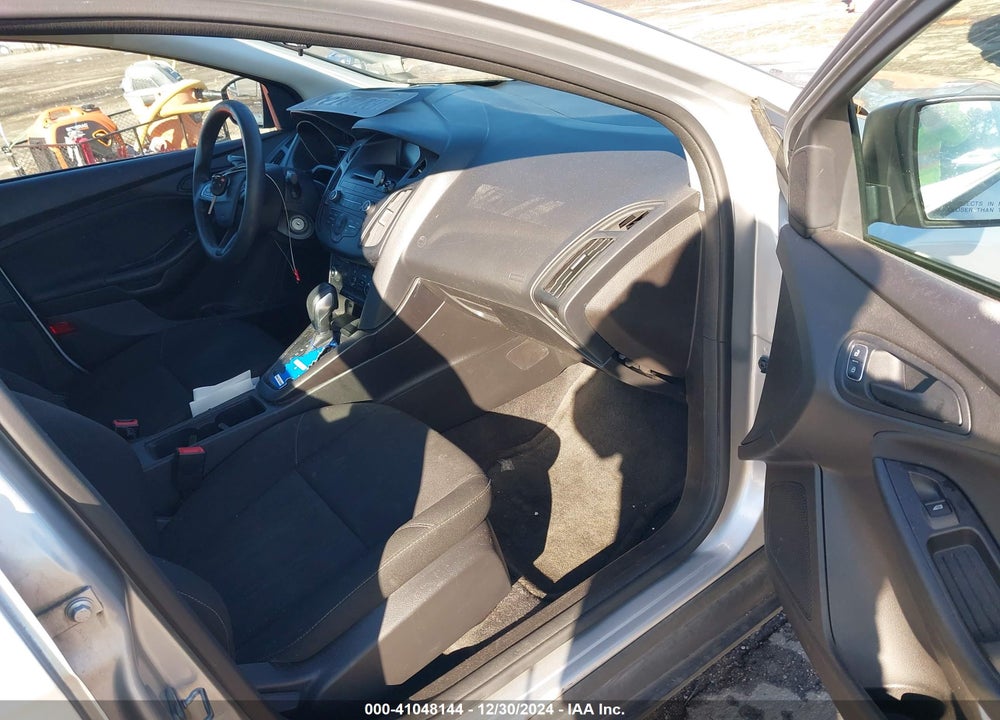 2017 FORD FOCUS S VIN: 1FADP3E24HL279235