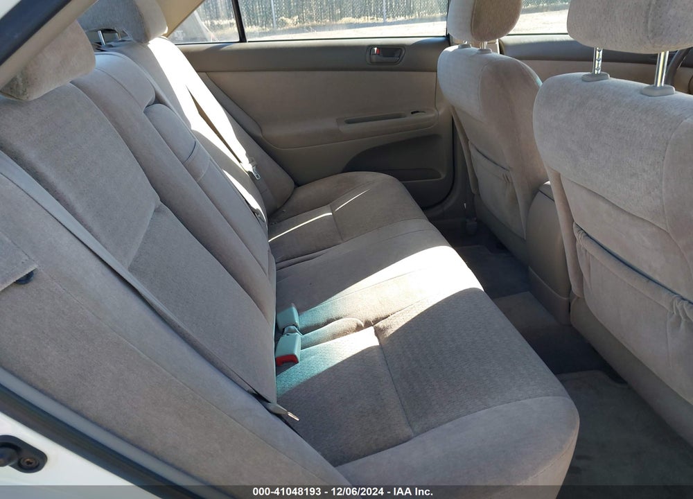 2004 TOYOTA CAMRY LE VIN: JTDBE32K340276849