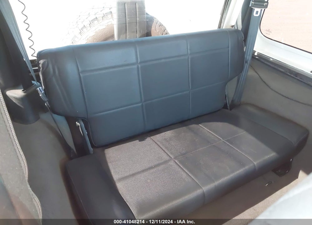 2004 JEEP WRANGLER X VIN: 1J4FA39S94P796879